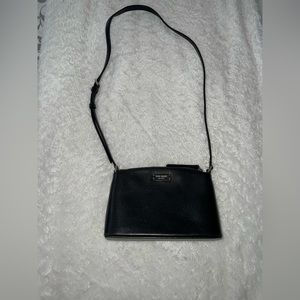 KATE SPADE CROSS BODY PURSE